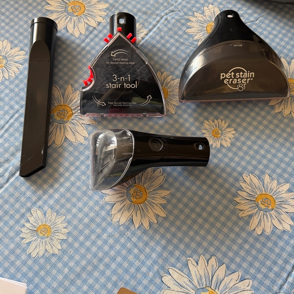 EUC~Oreck Black Handheld Vacuum W/Attachments/Filter Bag & Instruction Manual - Picture 10 of 14